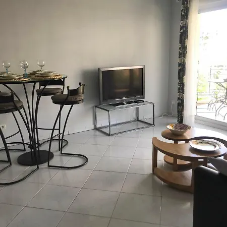Apartment Juan Flore: Calme Absolu A 100m De La Plage Antibes