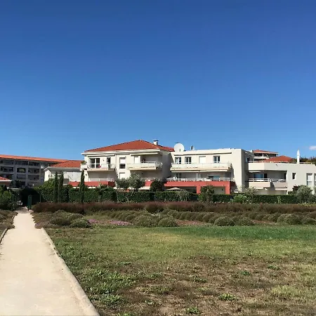 Juan Flore: Calme Absolu A 100m De La אנטיב