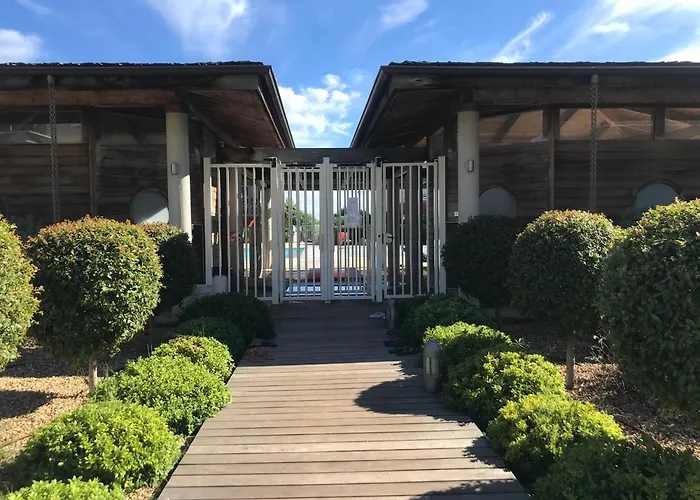 Juan Flore: Calme Absolu A 100m De La Lägenhet